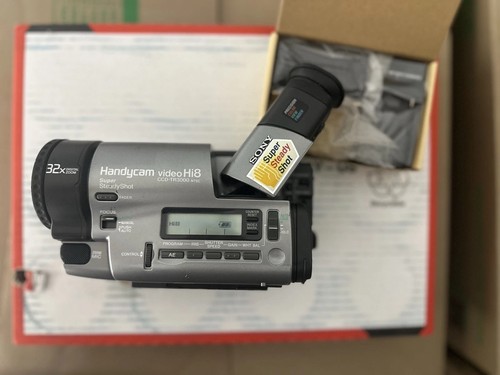 Sony ccd tr3000 hi8 handycam - ccd-tr3000,