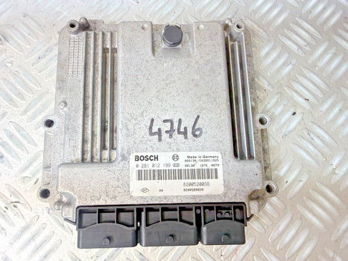 Calculateur moteur renault - calculateur,