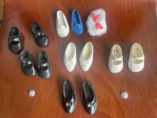 Lot de chaussures dépareillées Vintage pour les Poupées Cathy De Bella et Dolly