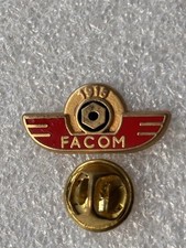 pin's Facom signé 1918 1993 outil outillage moto voiture mécanique auto mécano