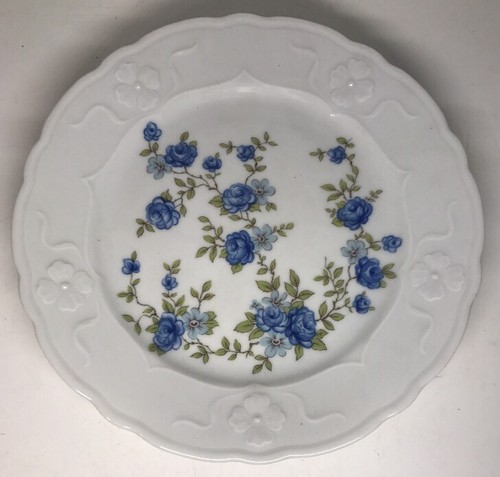 Lot assiettes porcelaine - lot,