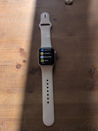 Montre connectée apple watch - montre,