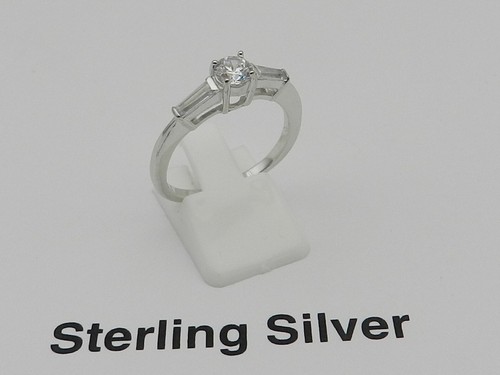 Macy cubic zirconia round - zirconia,
