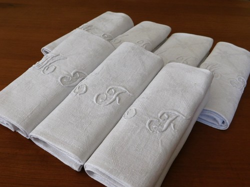 Serviettes table anciennes - table,
