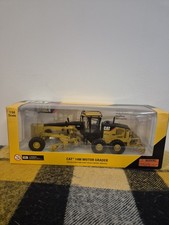 Miniature Niveleuse Cat 14m