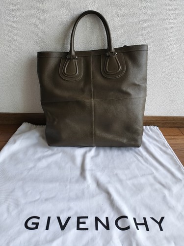 Sac main fourre tout en - à,