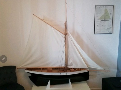 Grande maquette bâteau - grande,
