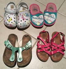 T31 Fille été : Lot chaussures fille (sandales, crocs, birbenstock, chaussons)