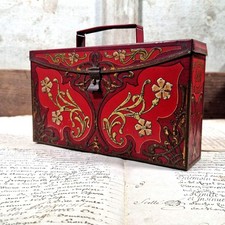 Boîte ancienne « Petit