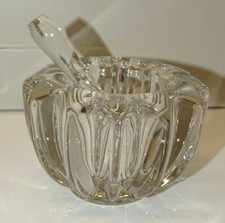 -ANCIEN PETIT MORTIER ou CENDRIER en CRISTAL EPAIS avec son PILON pierre d'Avesn