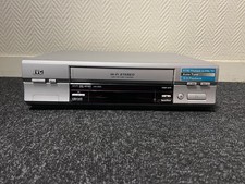 Magnétoscope VHS Pal•Secam "JVC HR-V505" 
