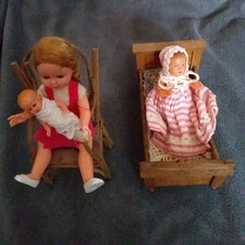 Poupées Baigneurs Vintage Anciens avec lit chaise accessoires 1960