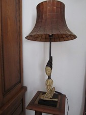 Tres belle lampe de table ou