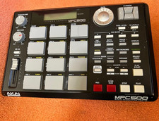 Échantillonneur compact AKAI MPC500 - 16 pads, écran LCD - testé précédemment