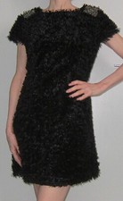 Robe poilue noire Custo