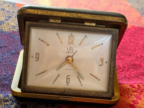 Ancien petit reveil voyage - ancien,