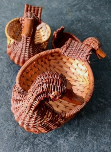 Trois petits paniers rotin - trois, en