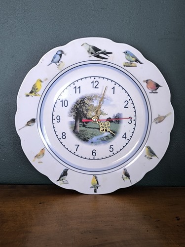 Ancienne horloge kitsch - horloge,