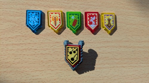 Lot écussons de - de,