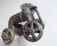 Eléphant a Roulettes , Ancien Jouet de Temple en Bronze , Rajput  Rajasthan Inde