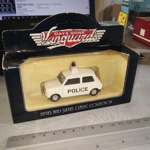 Voiture miniature lledo - miniature,
