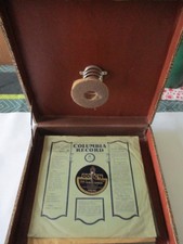 TRES RARE VALISETTE DE DISQUES A COMPRESSION