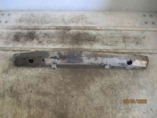 Renfort pare-choc avant Nissan