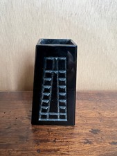 Petit Vase pyrammidal en verre