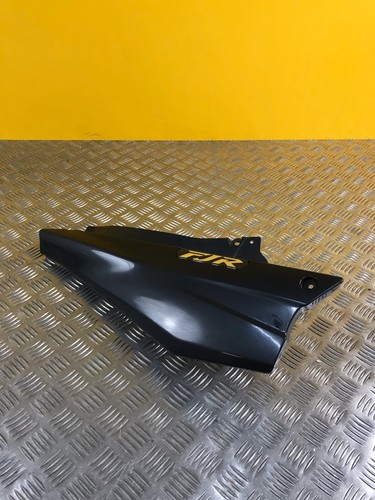 Demi coque arrière droite