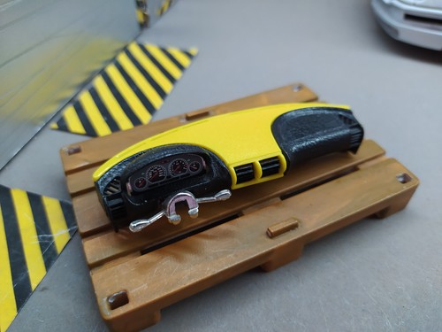 Tableau de bord jaune - ,