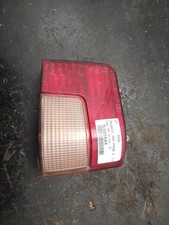 Feu arriere principal droit