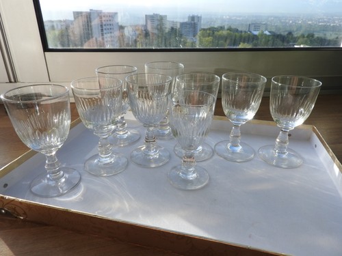 Anciens verres vin blanc - 9,