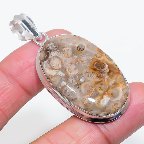 Pendentif pierre précieuse
