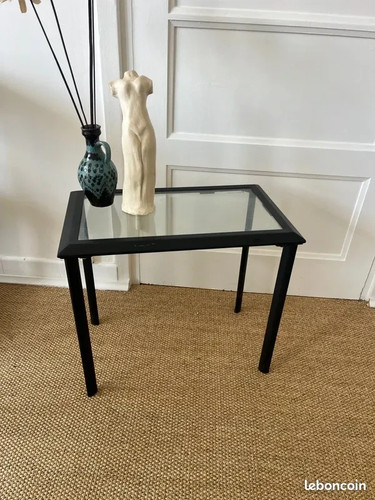Petite sellette table noire - table,