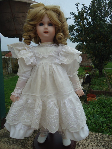 Poupee mundia les - poupee, romantiques