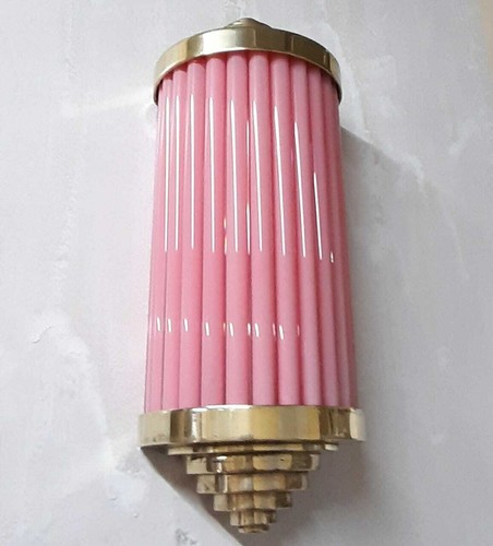 Ancien old art deco skyscraper - deco,