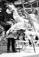 NATALIE WOOD Cheval MANEGE