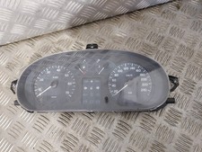 Bloc Compteur - RENAULT SCENIC I (1) 1.6L ESS 110CV 248,234KMS Réf : 8200071820