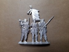 Plat d'étain-Figurines .