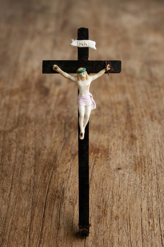 Ancien crucifix porcelaine - crucifix,
