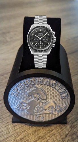 Présentoir montre hommage - présentoir,