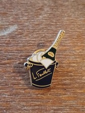 Pin's Pins Pin Enamel 24 Alcool Vin Champagne "Feuillatte" 