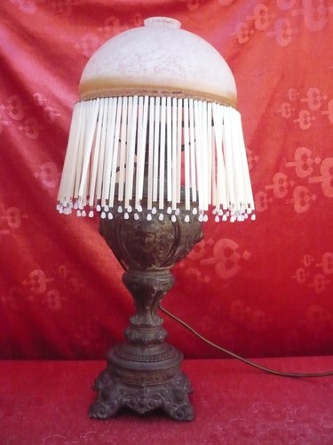 Belle vieux lampe table - vieux,