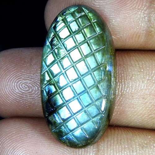 Pierre précieuse cabochon