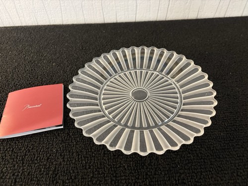 Assiettes cannelures - , en