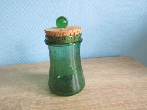 Pot avec couvercle - en, verre
