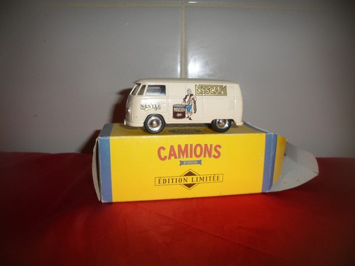 Combi creme van 1960 - , pub