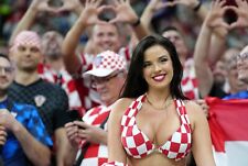 photo  IVANA KNOLL (29)