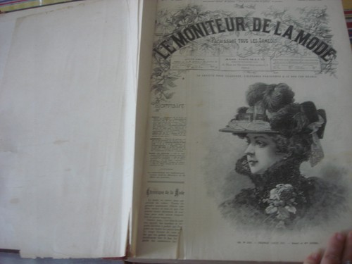 Ancien livre moniteur - livre,