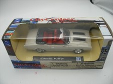 NEW-RAY City Cruiser en Metal 1/43 Voiture Americaine OLDSMOBILE 442 W-40
